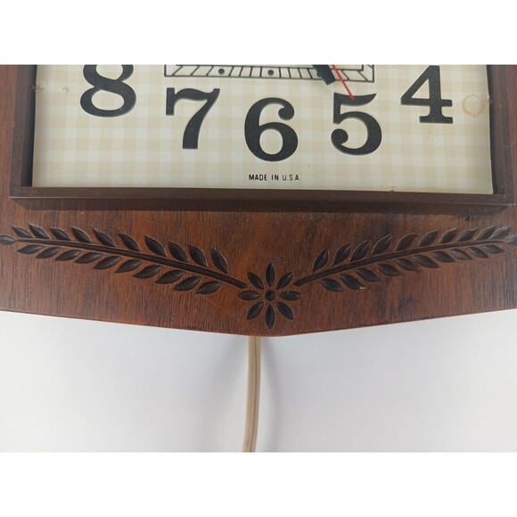 General Electric Resin Wall Clock Carved Wooden Cutting Board Shape Working - Picture 9 of 10